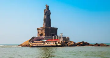 Thiruvalluvar Statue